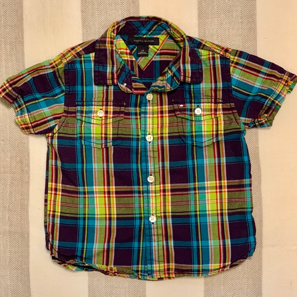 🎈Tommy Hilfiger Plaid Button Up Shirt. 2T